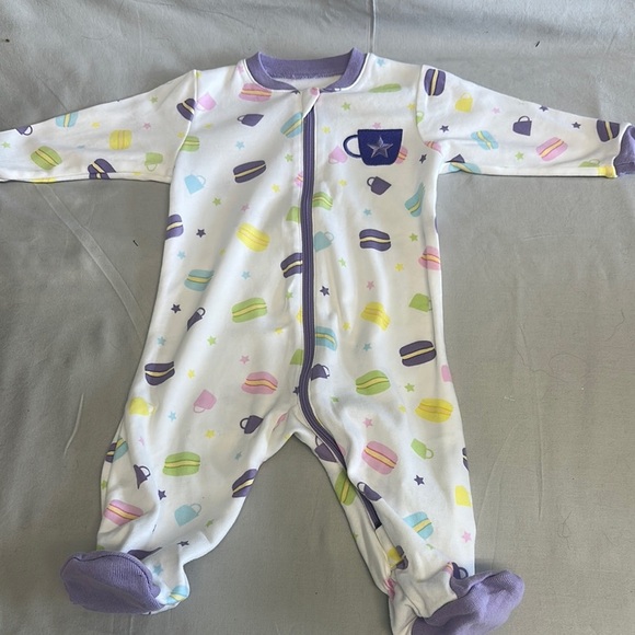 Tuffy White and Purple Onesie Sleeper with Café Charm and macaron pattern - Picture 3 of 3
